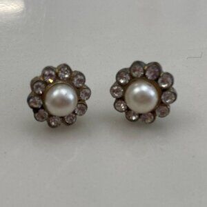 Dainty Vintage Pearl Flower Earrings